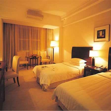 Clifford Golden Lake Hotel Foshan Rom bilde