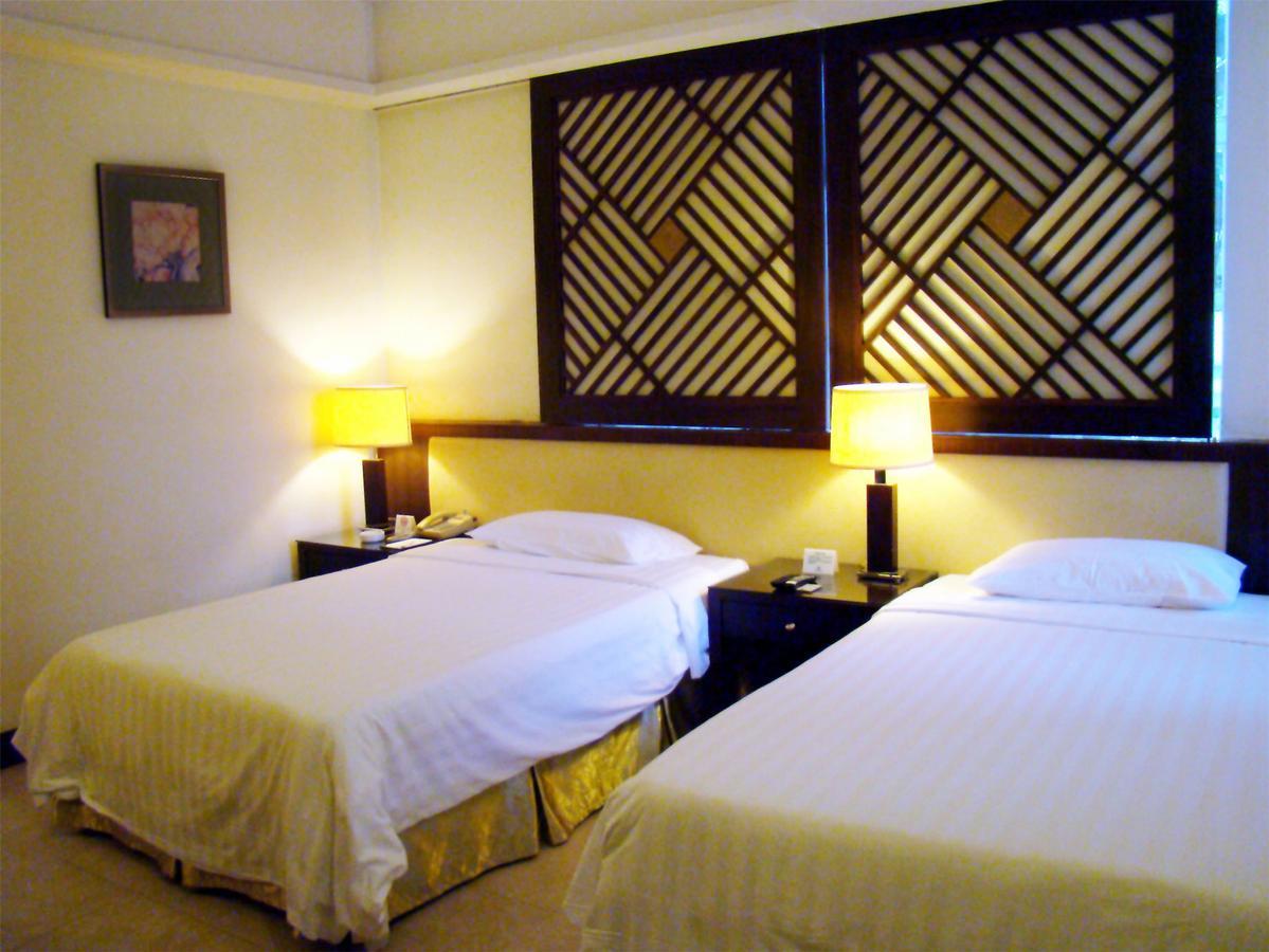 Clifford Golden Lake Hotel Foshan Eksteriør bilde