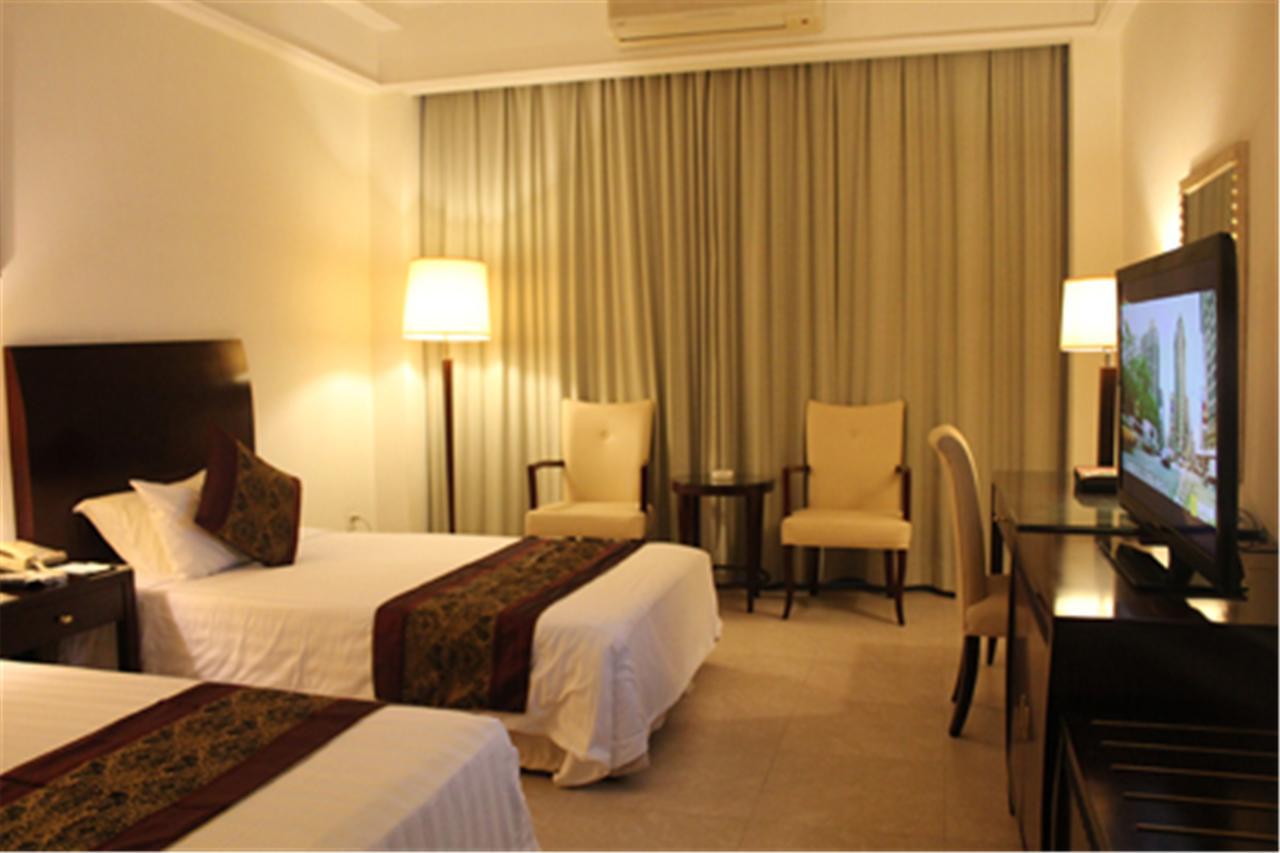 Clifford Golden Lake Hotel Foshan Eksteriør bilde