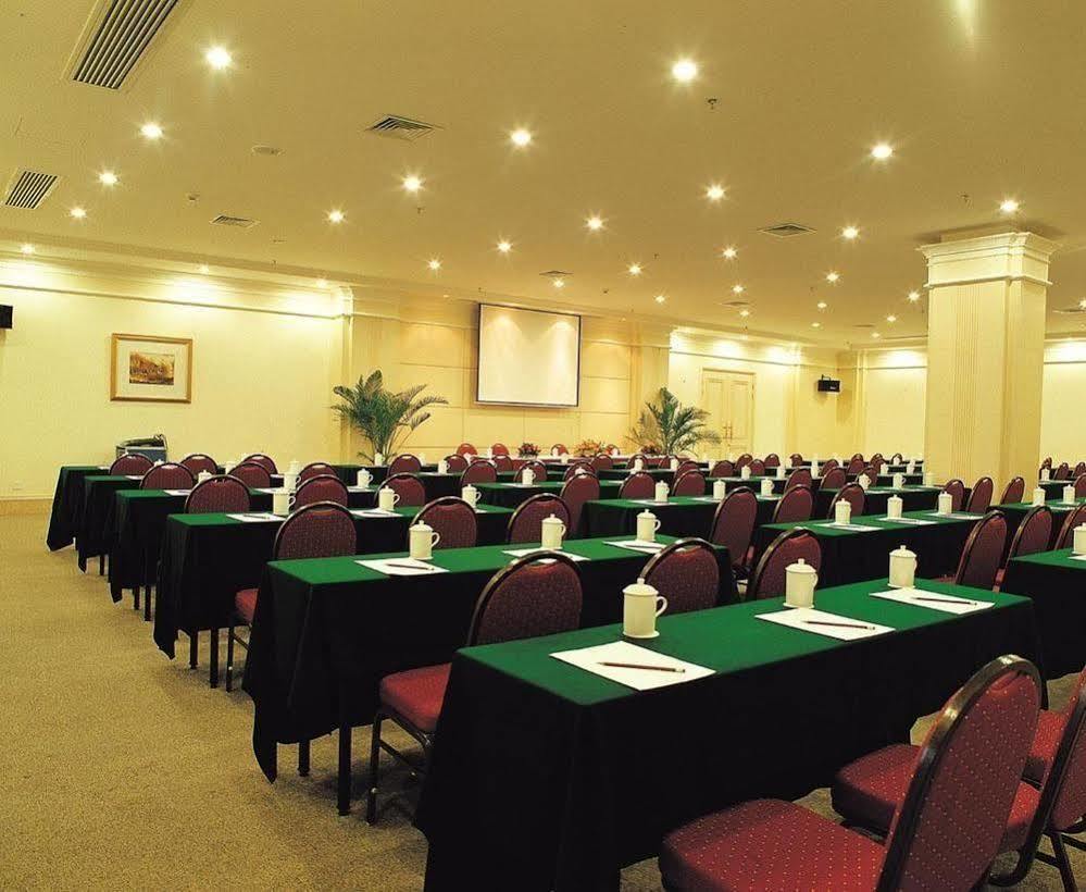Clifford Golden Lake Hotel Foshan Eksteriør bilde