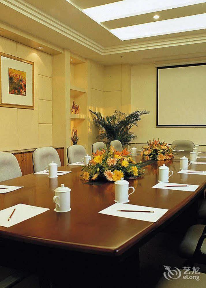 Clifford Golden Lake Hotel Foshan Eksteriør bilde